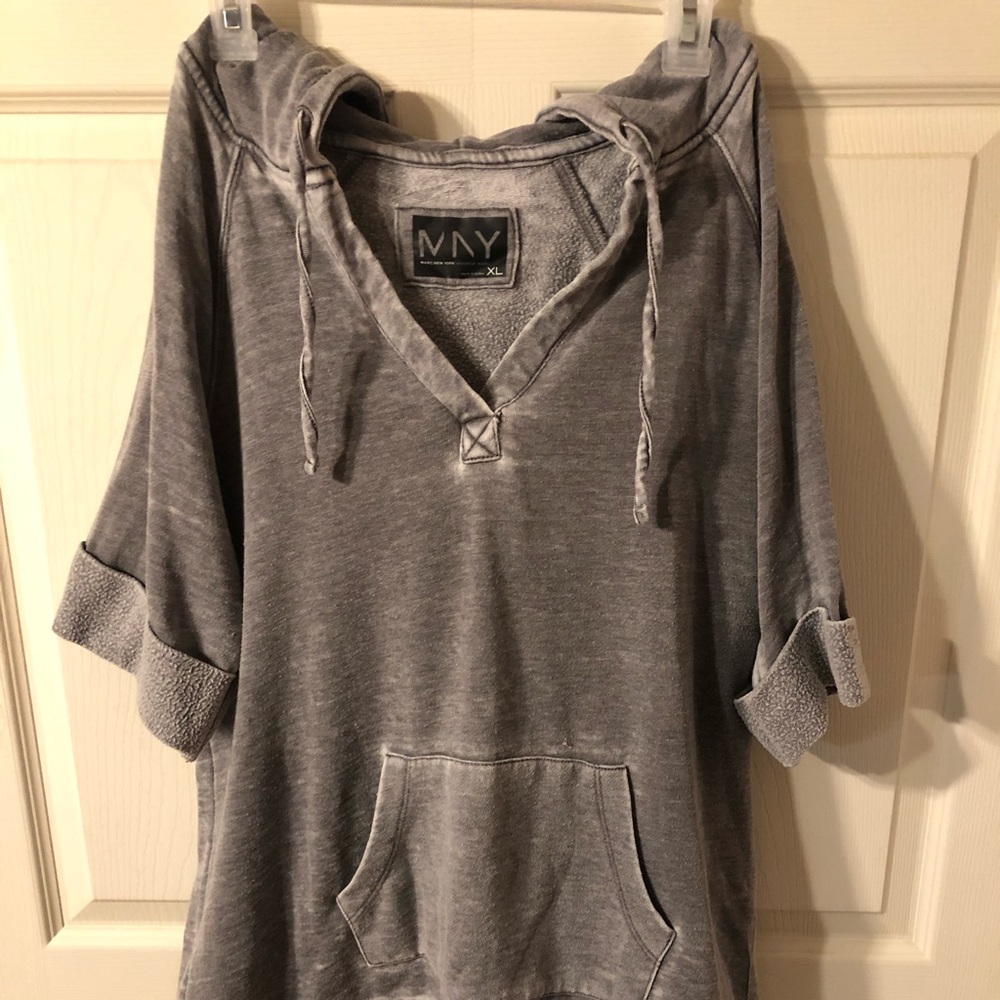 Andrew Marc. Sweater/hoodie. Size XL